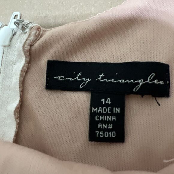 City Triangles Dress Ivory Lace Overlay Crystal Belt Sleeveless Pocket Sz 14 Y2K - Picture 3 of 9